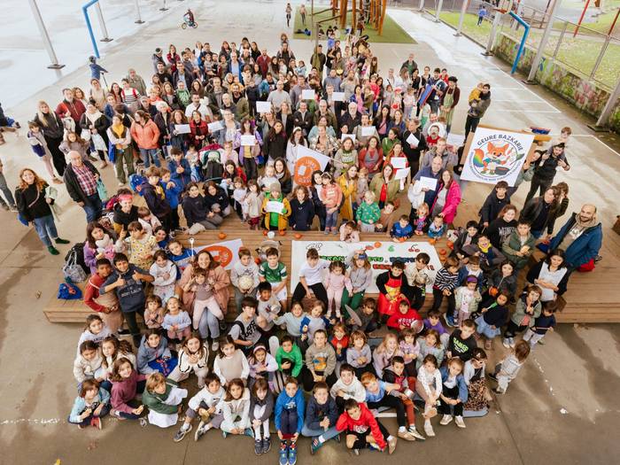 Berango-Merana herri-ikastetxean sukalde propioa eraikitzeko kanpaina abiatu dute gurasoek