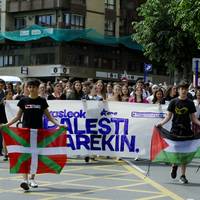 Palestinarren kontrako genozidioa gelditzea eskatzeko mobilizazioak egingo dituzte eskualdean gaur arrastian