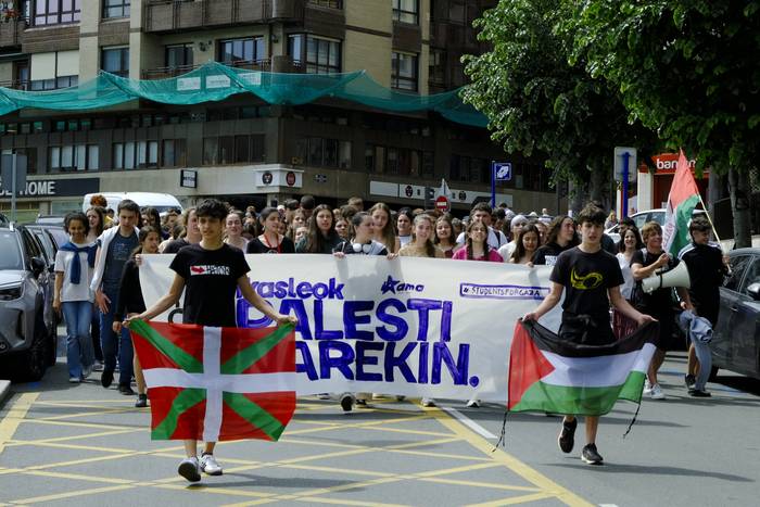 Palestinarren kontrako genozidioa gelditzea eskatzeko mobilizazioak egingo dituzte eskualdean urriaren 21ean