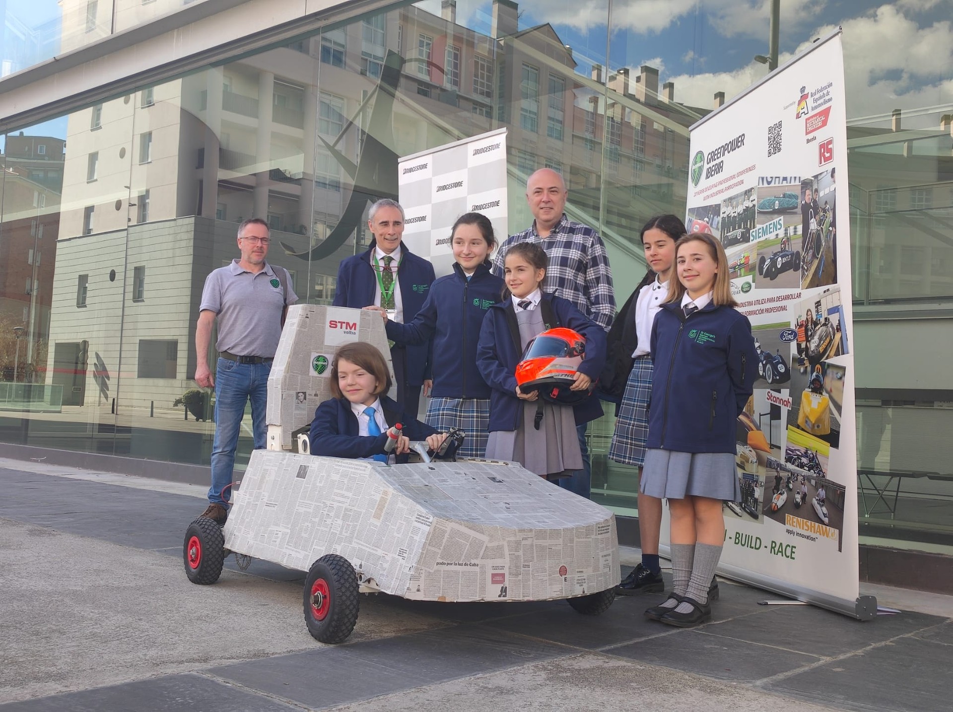 Ibilgailu elektrikoen Greenpower Iberia-Bridgestone zirkuitua egingo dute domekan Leioan