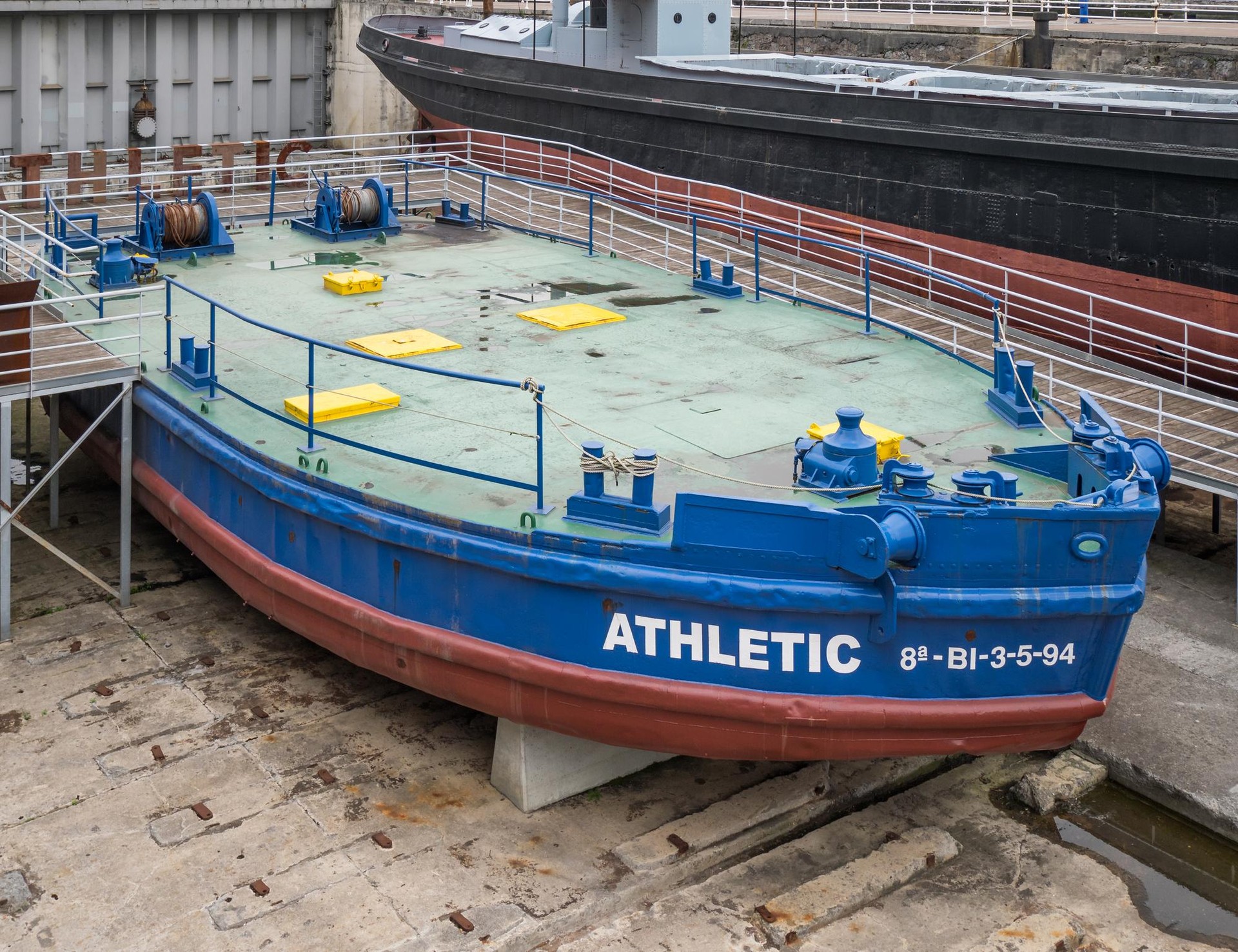 Eguenean handikiro ospatuko dute zuri-gorriek Athleticen garaipena, Getxotik gabarra aterata