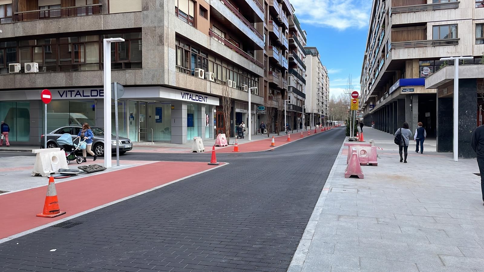Zubiko plazako arkupeetako zoladura hobetzeko lanak abiatuko dituzte gaur