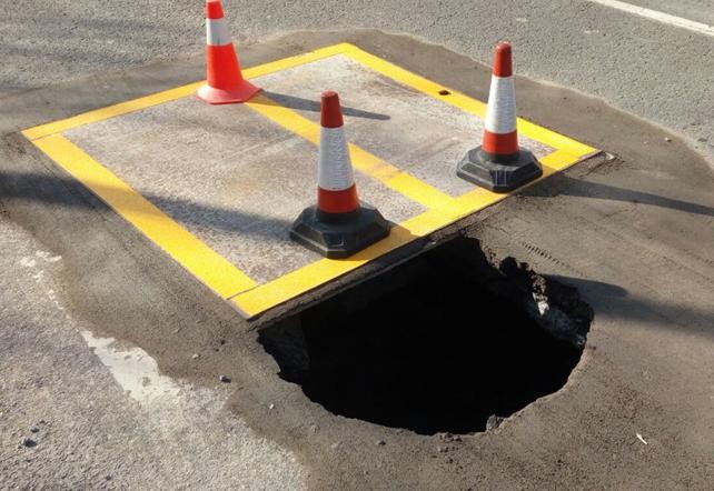 Trafikoa moztu dute Sopelako Olabide kalean