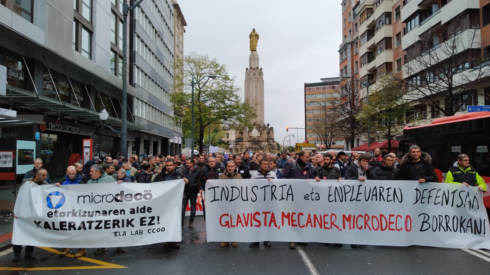 Desindustrializazioa gelditzeko exijitu dute Mecaner, Glavista eta Microdeco enpresek