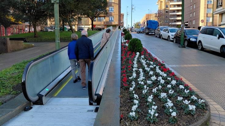 Bidezabaleko arrapala mekaniko guztiak, martxan, osorik berrituta