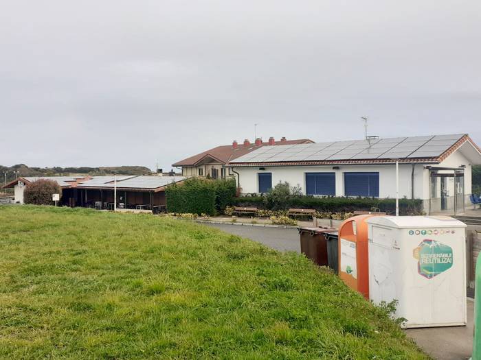 Barrikak %37 murriztu du energia-kontsumoa udal-autokontsumo fotovoltaikoari esker