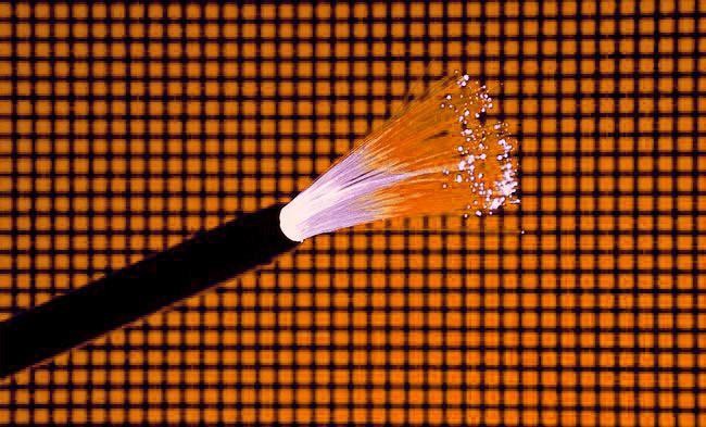 Orange operadoreak zuntz optikoa ipiniko du Sopelan