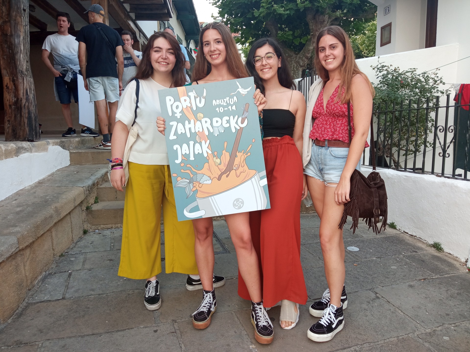 Mariñe Real Zarate algortarraren kartelak iragarriko ditu aurtengo Portu Zaharreko jaiak