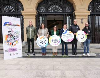 Getxoko Udaleko alderdietako bozeramaile politiko guztiek bat egin dute Euskaraldiagaz
