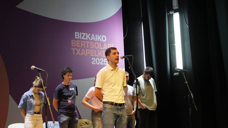 Aitor Bizkarrak irabazi du Bizkaiko Bertsolari Txapelketako lehenengo saioa Urdulizen