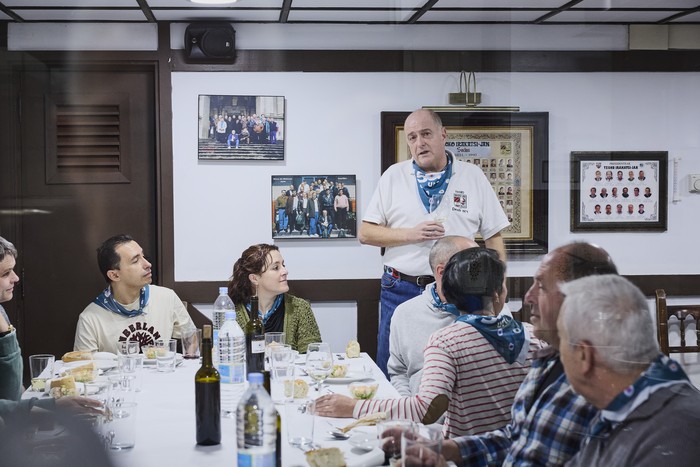 Gazta egiten ikasi, elkarregaz bazkaldu eta Idiazabalaren sekretuak ezagutu, Leioako Zaporeaken