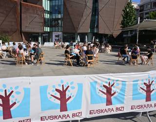 Euskara Getxoko plazetara ateratzeko eguna da gaur