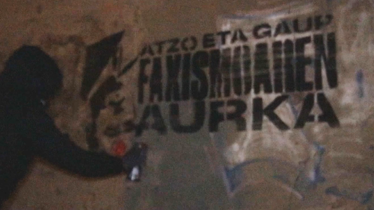 Gaur 50 urte bete dira Franco diktadorea hil zenetik, baina gure eskualdean hainbat dira diktadurak utzitako aztarna monumentalak