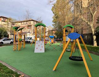Elkarrekin Podemos Getxok haur-parkeetako kautxua ordezkatzea eskatu du