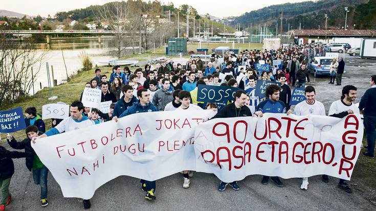 Plentziako Errotabarri futbol-zelaia Udalari lagatzeko eztabaidatuko dute Espainiako Senatuan