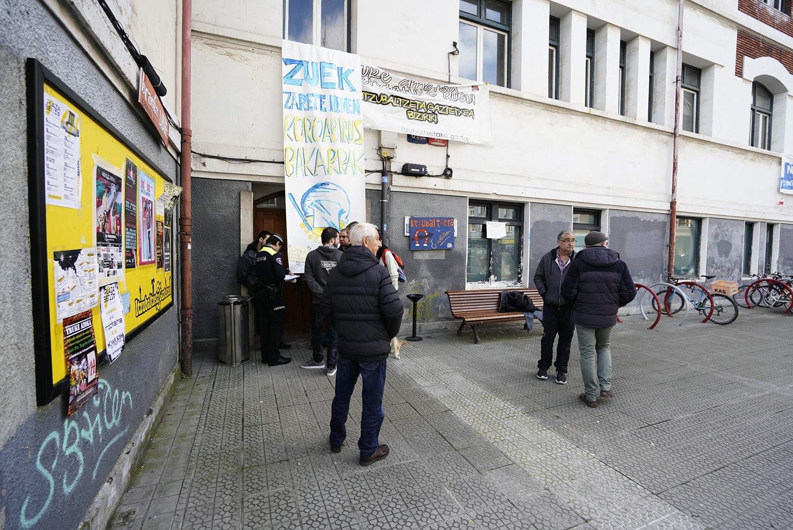 Koronabirusa dela eta, Itzubaltzeta III gaztetxeak bere jarduna eten du behin-behinean