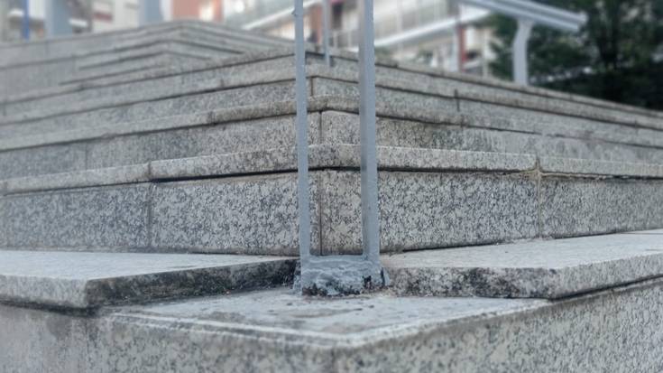 Berlangari omenaldia Josu Murueta plazan