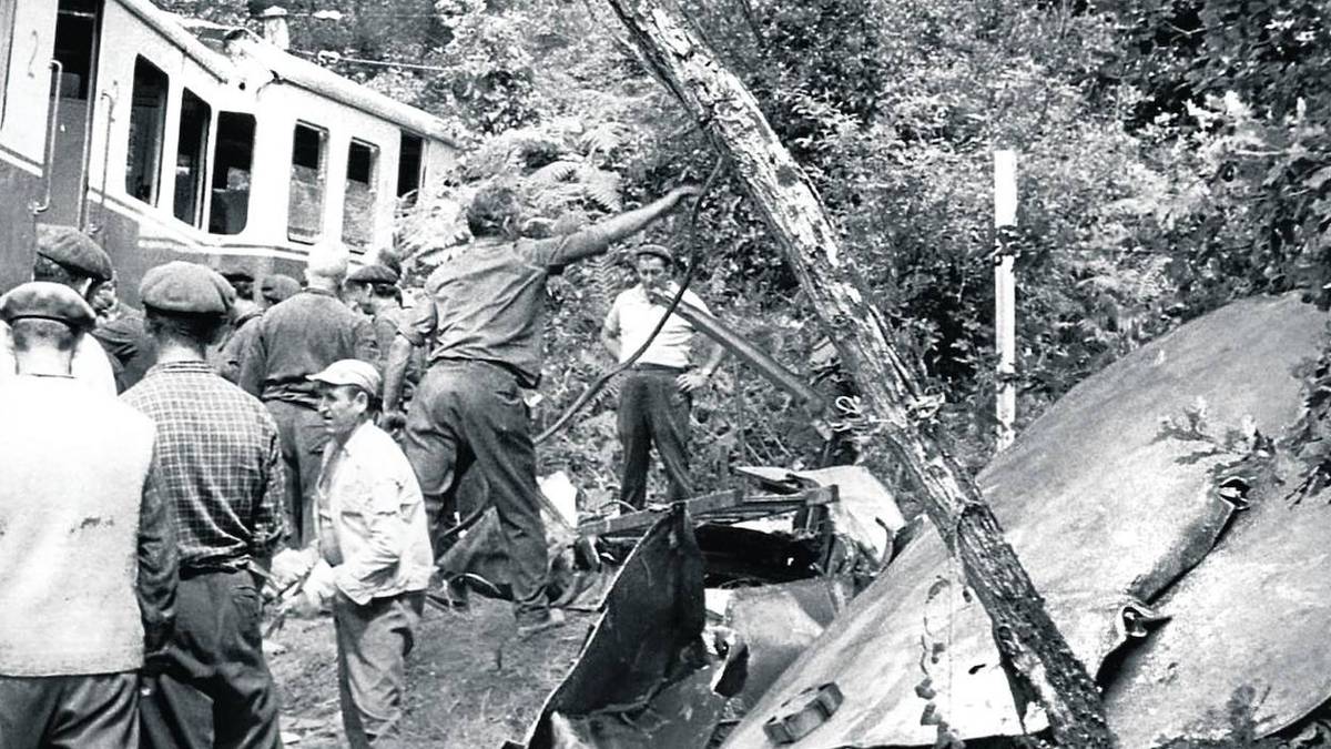 Urdulizko tren-istripua, tragediak Uribe Kosta kolpatu zuenean