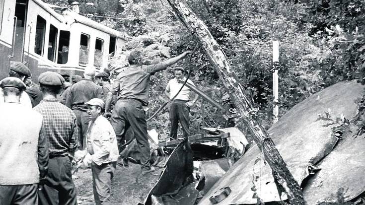 Urdulizko tren-istripua, tragediak Uribe Kosta kolpatu zuenean