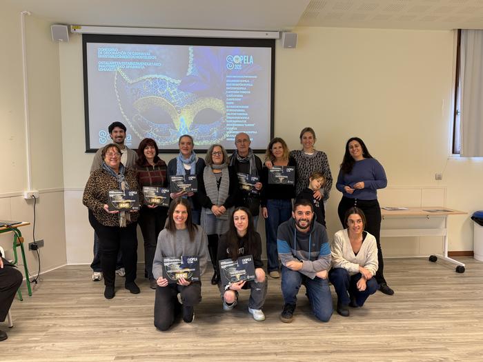 Arrakasta handiagaz itxi dute Sopelako Inauterietako Dekorazio Lehiaketa