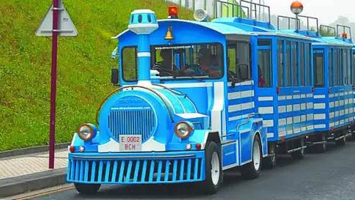 Sopelako tren turistikoko gidaria atxilotu dute, drogen eraginpean 35 ikasle garraiatzen ari zela
