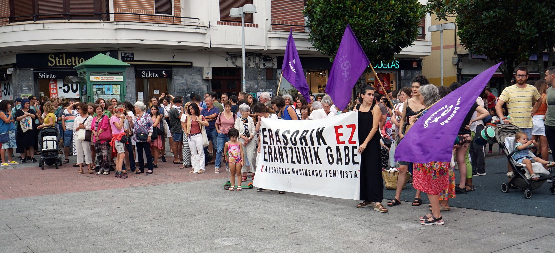 Getxoko Europa ikastetxeko lau neskatori egindako sexu-abusuak salatzeko elkarretaratzea egingo dute gaur