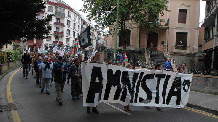 Amnistiaren aldeko bertso-bazkaria antolatu dute Berangon