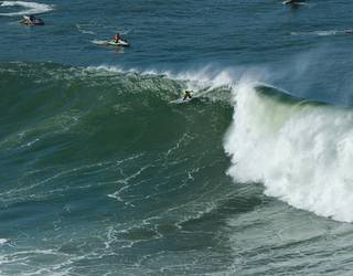 Punta Galeako olatu handien lehiaketa bueltan da, urte biren ostean, eta hilaren 15ean irekiko du itxaronaldia