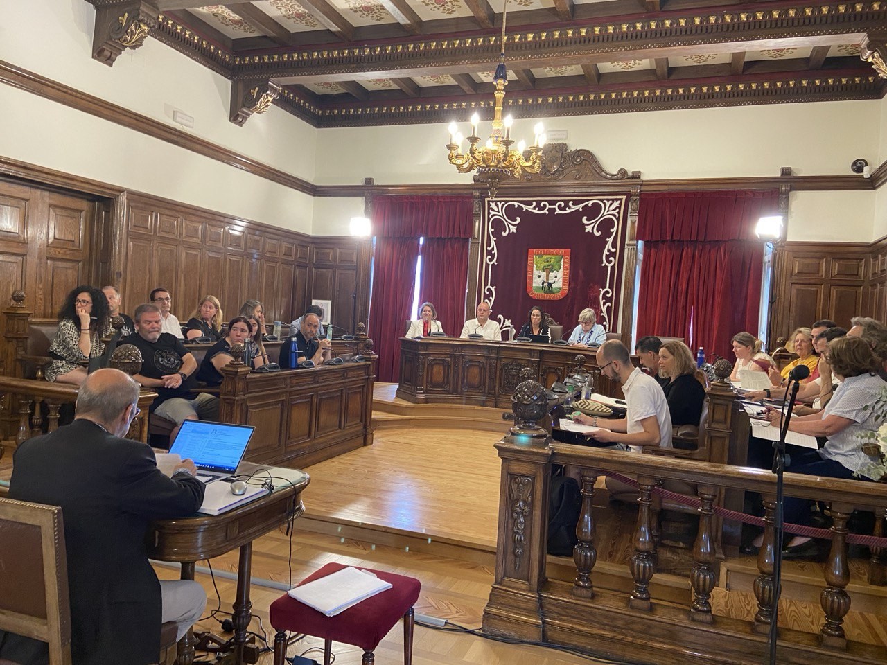EAJko hiru zinegotzi berriek kargua hartu dute Getxoko Udalbatzan