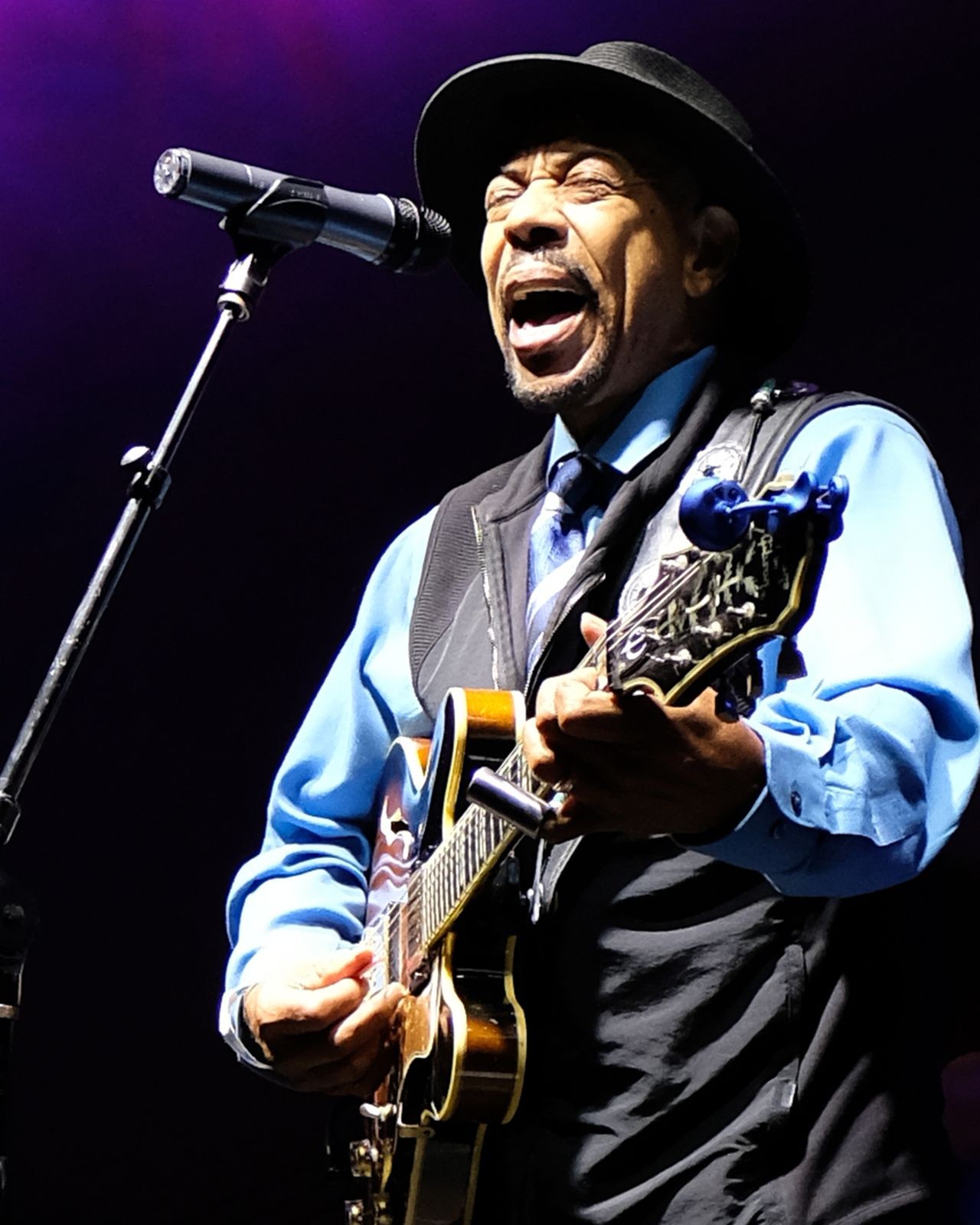 Bertan behera gelditu da John Primer & The Real Deal Blues Banden kontzertua Getxon
