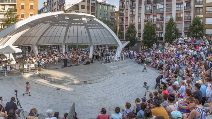 Josu Murueta plaza berrituko dute, irisgarriagoa izan dadin