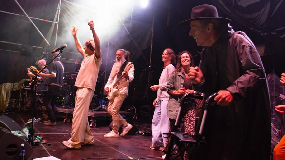 DalecandELA Fest jaialdiak 20.000 lagun baino gehiago batu ditu Getxon
