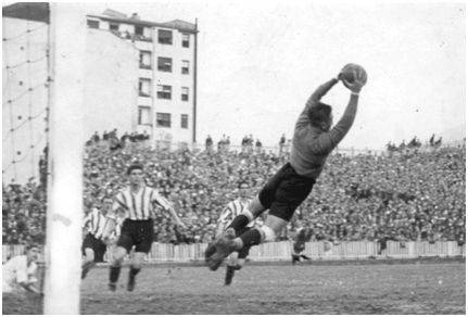 Jose María Echevarria "Josetxu" Athleticeko atezain historikoak Zamora saria jaso du 57 urte beranduago