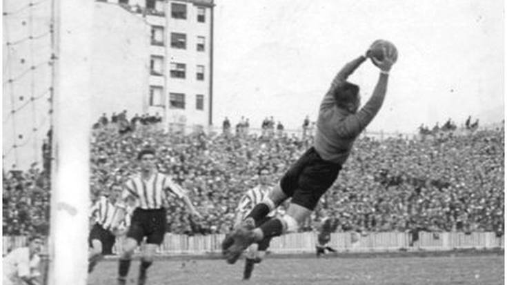 Jose María Echevarria "Josetxu" Athleticeko atezain historikoak Zamora saria jaso du 57 urte beranduago