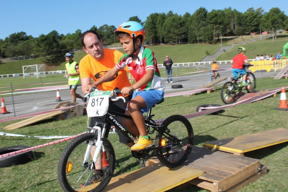 Mendibike Martxaren 25. urteurrena ospatuko dute domekan