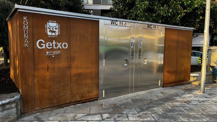 Algortak komun publiko berria estreinatu du Telletxe plazan