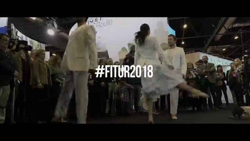 Berriro ere dantza tradizionalari tokia murriztuz