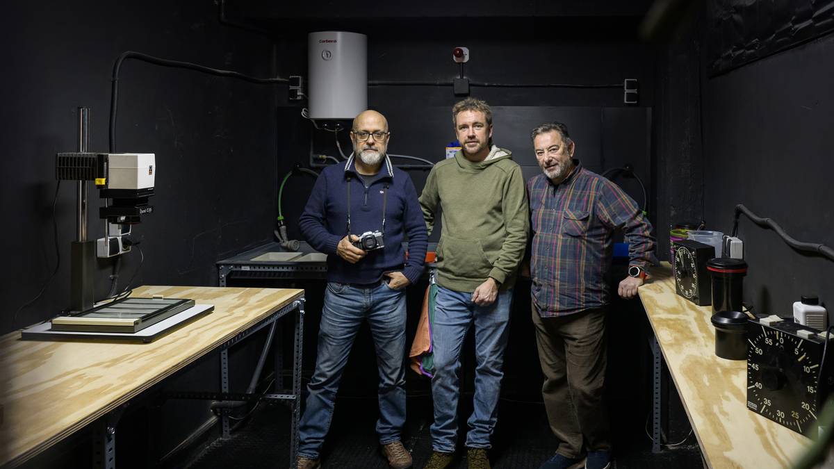 UK Foto elkartea: "Argazkigintza analogikoko taldea handitu nahi dugu,  horren inguruan komunitate bat sortzeko"