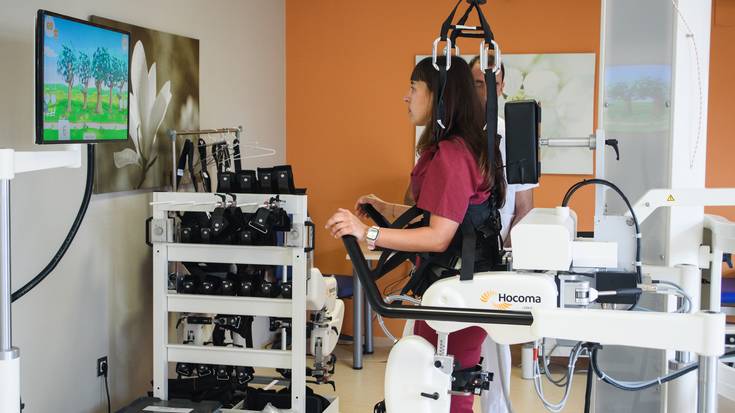 Gorlizko Ospitaleak robot teknologiko bat txertatu du kalte neurologikoa jasan duten pazienteak tratatzeko
