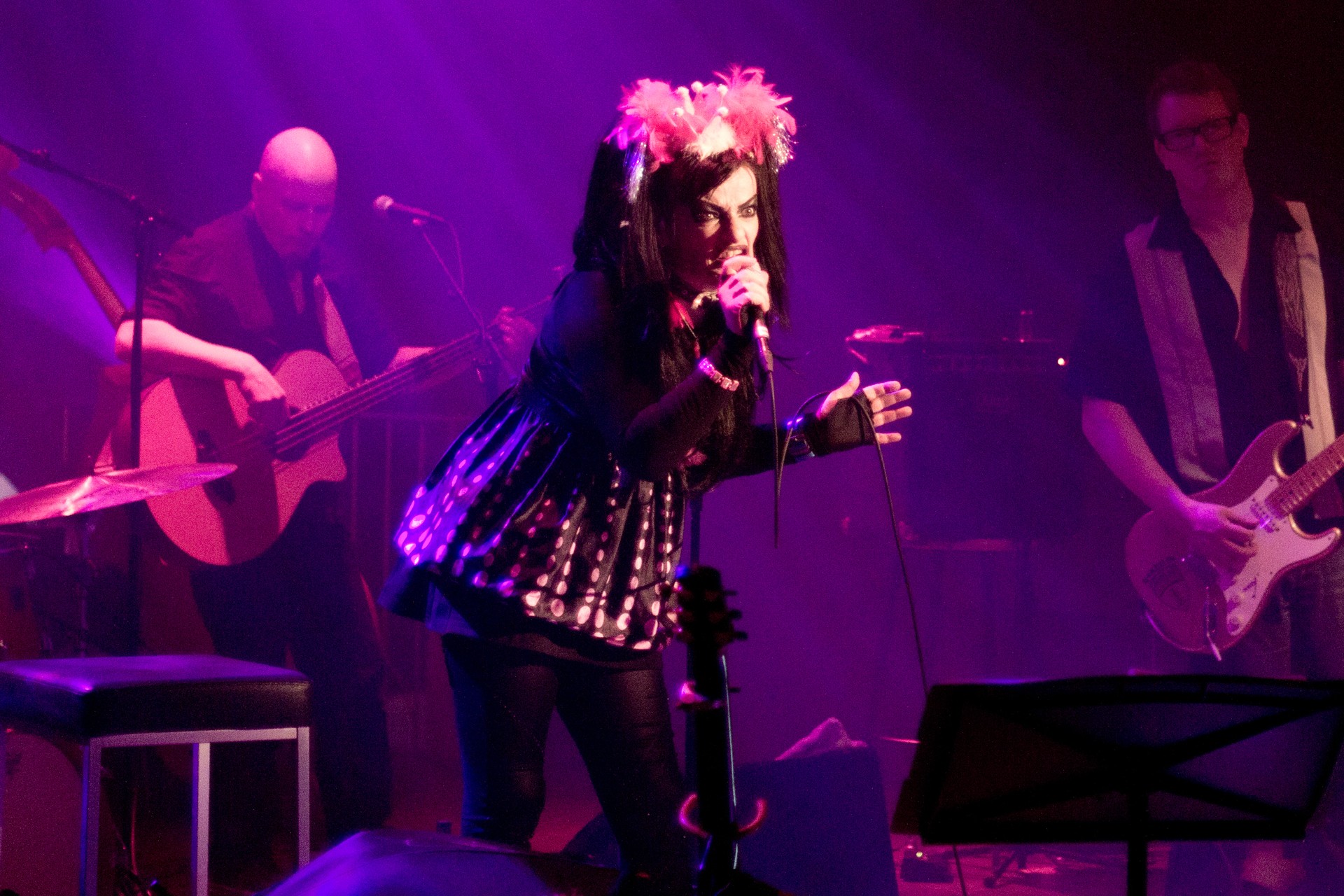 Lutxanatik tren-zerbitzu bereziak izango dira Sondikako Music Legends jaialdira joateko