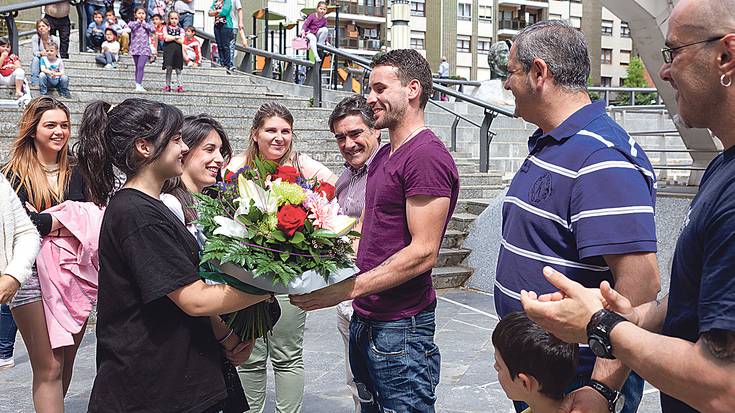 López de Lacalle boxeoan lehiatuko da bihar, Castron