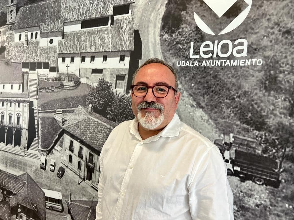 Juan Carlos Martinez Llamazares zinegotzi sozialistak kargua utziko du