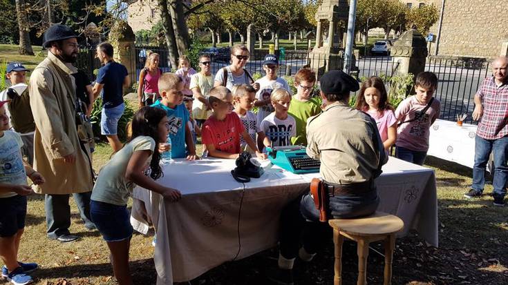 Gerra-garaiaren alde ludikoa gogoratuko dute umeentzako ginkana baten bidez