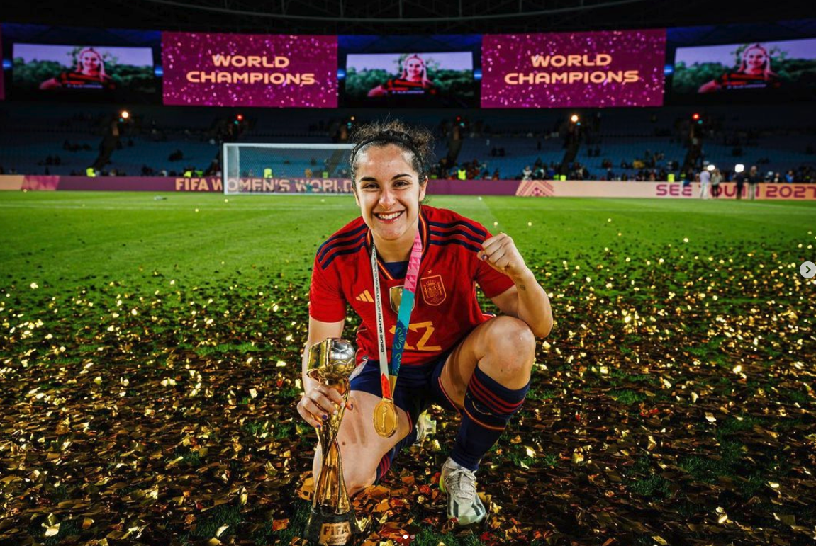 Oihane Hernandez, sopeloztar bat futboleko munduko txapeldun