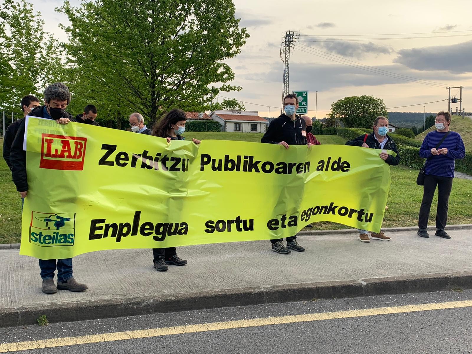 Enplegu publikoaren aldeko greba egingo dute gaur