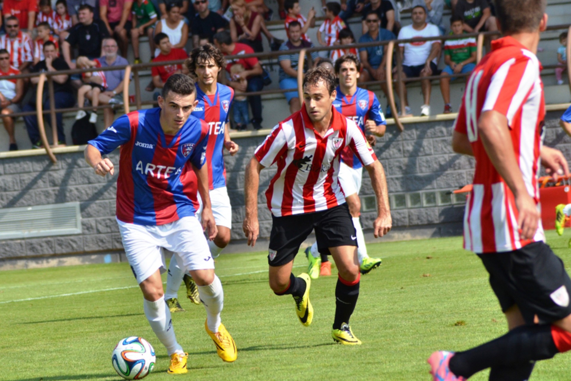 Futbol bizkaitarraren festa biziko du Sarrienak zapatuan