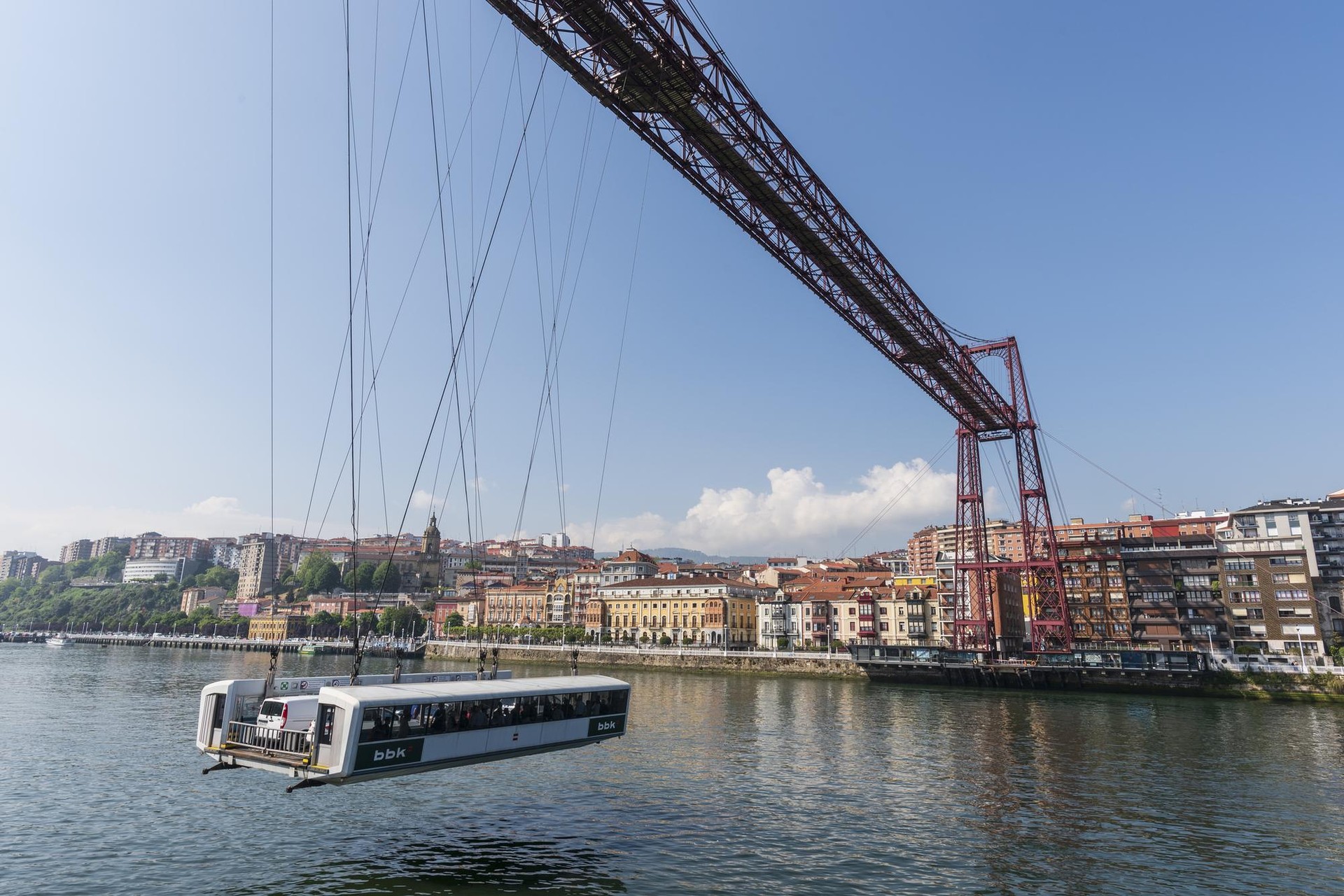 Bizkaia Zubiak normaltasunez ekin dio berriro ere zerbitzuari, matxuratutako pieza ordezkatu ondoren