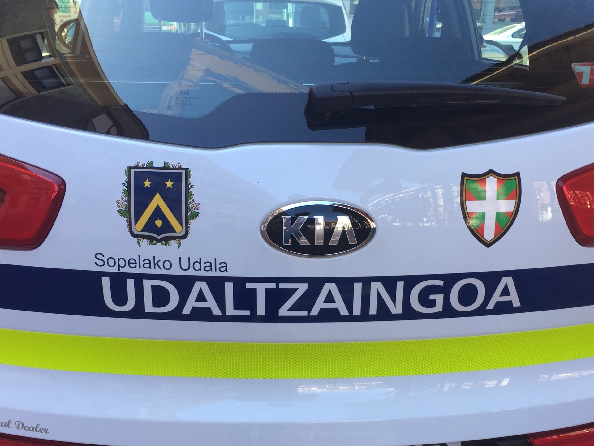 Sopelako Udaltzaingoak gizon bat ikertu du, obra bateko materiala osteagatik