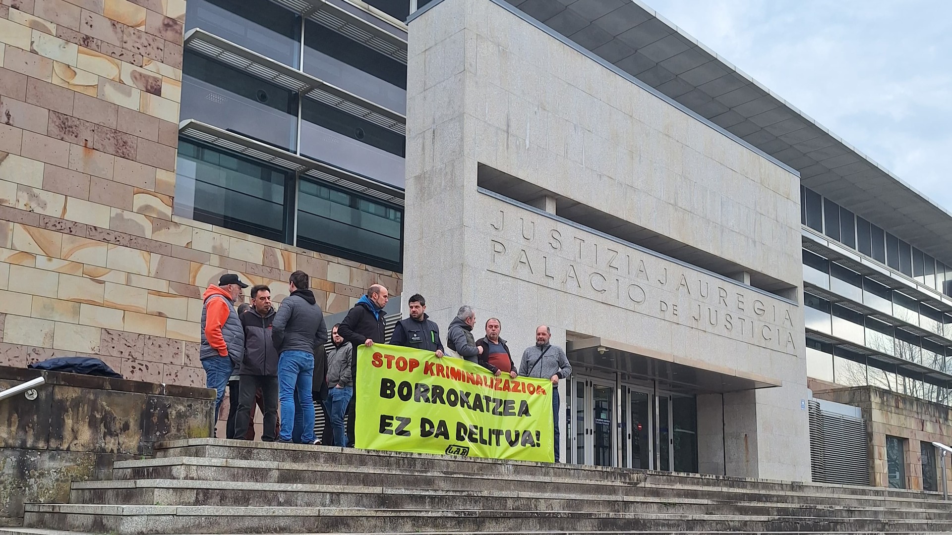 Gaurkoan ere, Alconzako beste grebalari bik deklaratu behar izan dute Getxoko epaitegietan