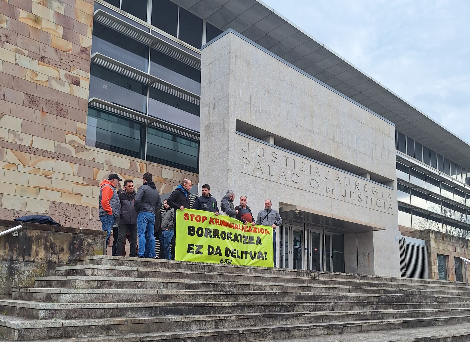 Gaurkoan ere, Alconzako beste grebalari bik deklaratu behar izan dute Getxoko epaitegietan